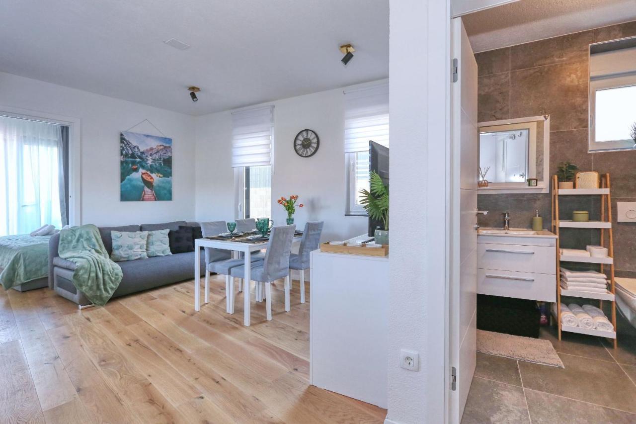 Apartment Garden ซาดาร์ ภายนอก รูปภาพ