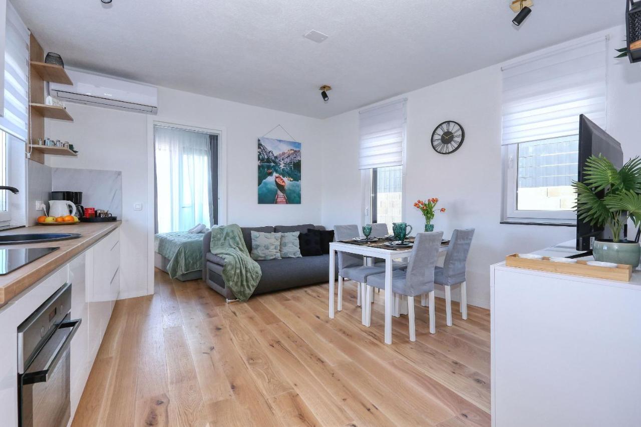 Apartment Garden ซาดาร์ ภายนอก รูปภาพ