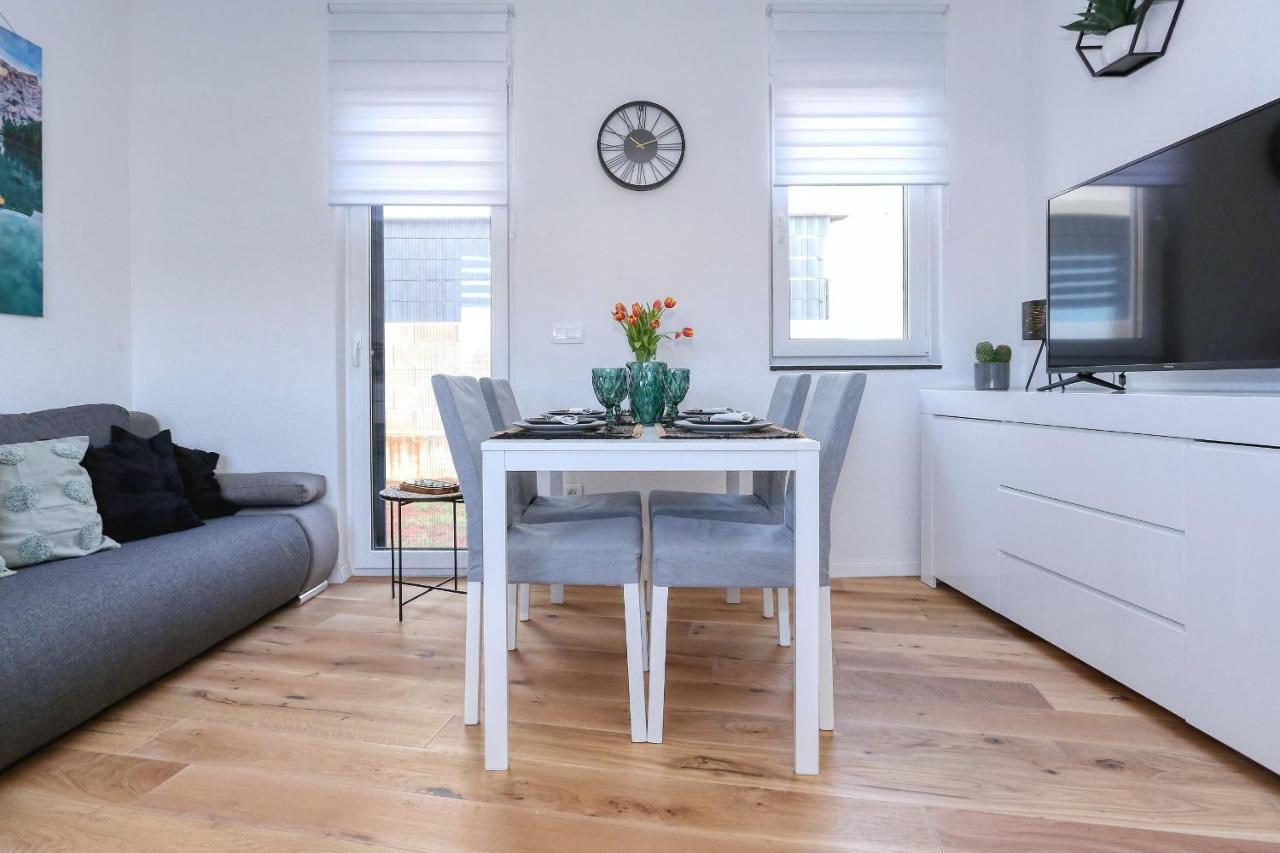 Apartment Garden ซาดาร์ ภายนอก รูปภาพ