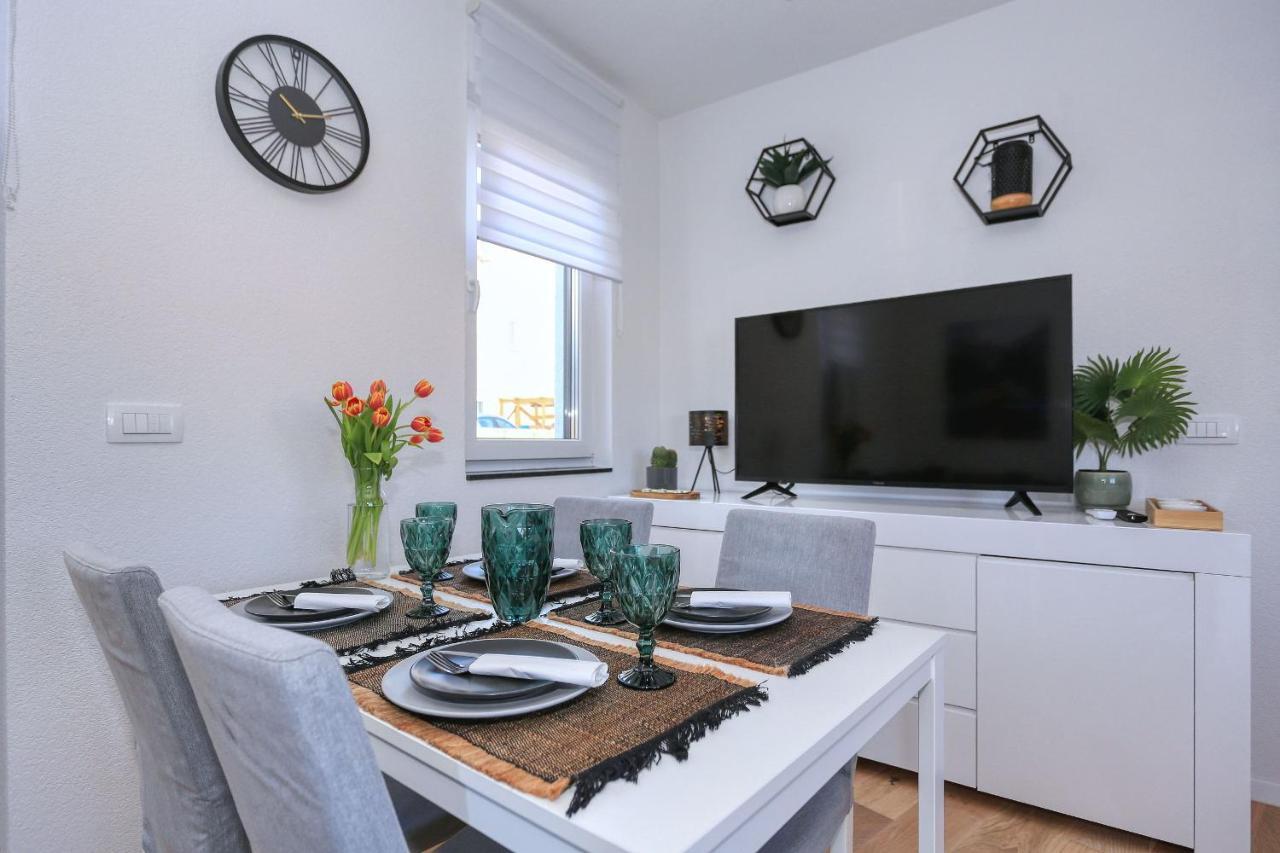 Apartment Garden ซาดาร์ ภายนอก รูปภาพ