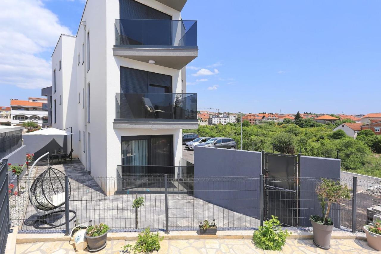 Apartment Garden ซาดาร์ ภายนอก รูปภาพ